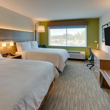 Holiday Inn Express & Suites - Roanoke - Civic Center Exteriör bild