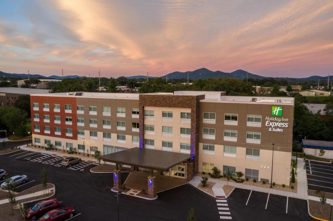 Holiday Inn Express & Suites - Roanoke - Civic Center Exteriör bild