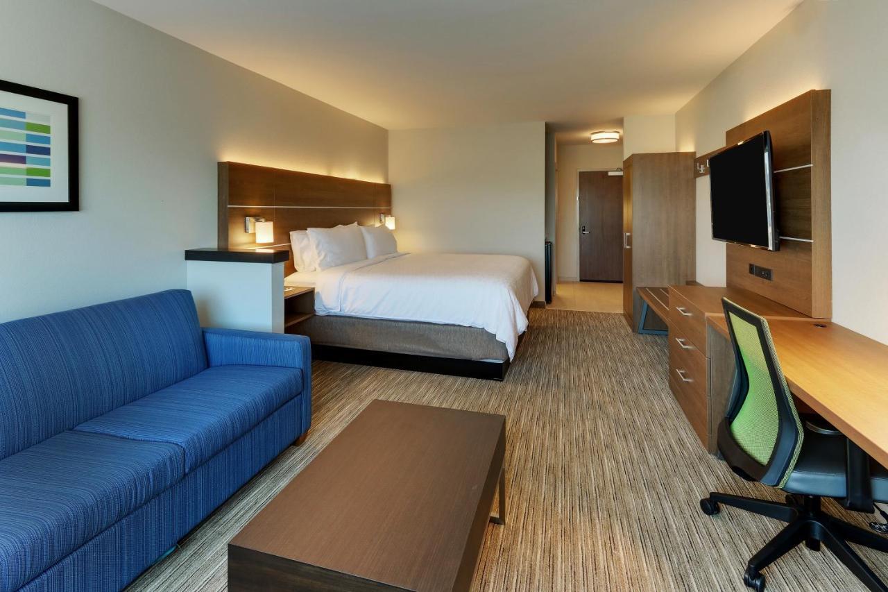 Holiday Inn Express & Suites - Roanoke - Civic Center Exteriör bild
