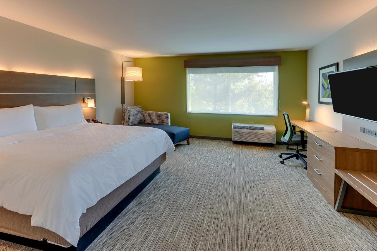 Holiday Inn Express & Suites - Roanoke - Civic Center Exteriör bild