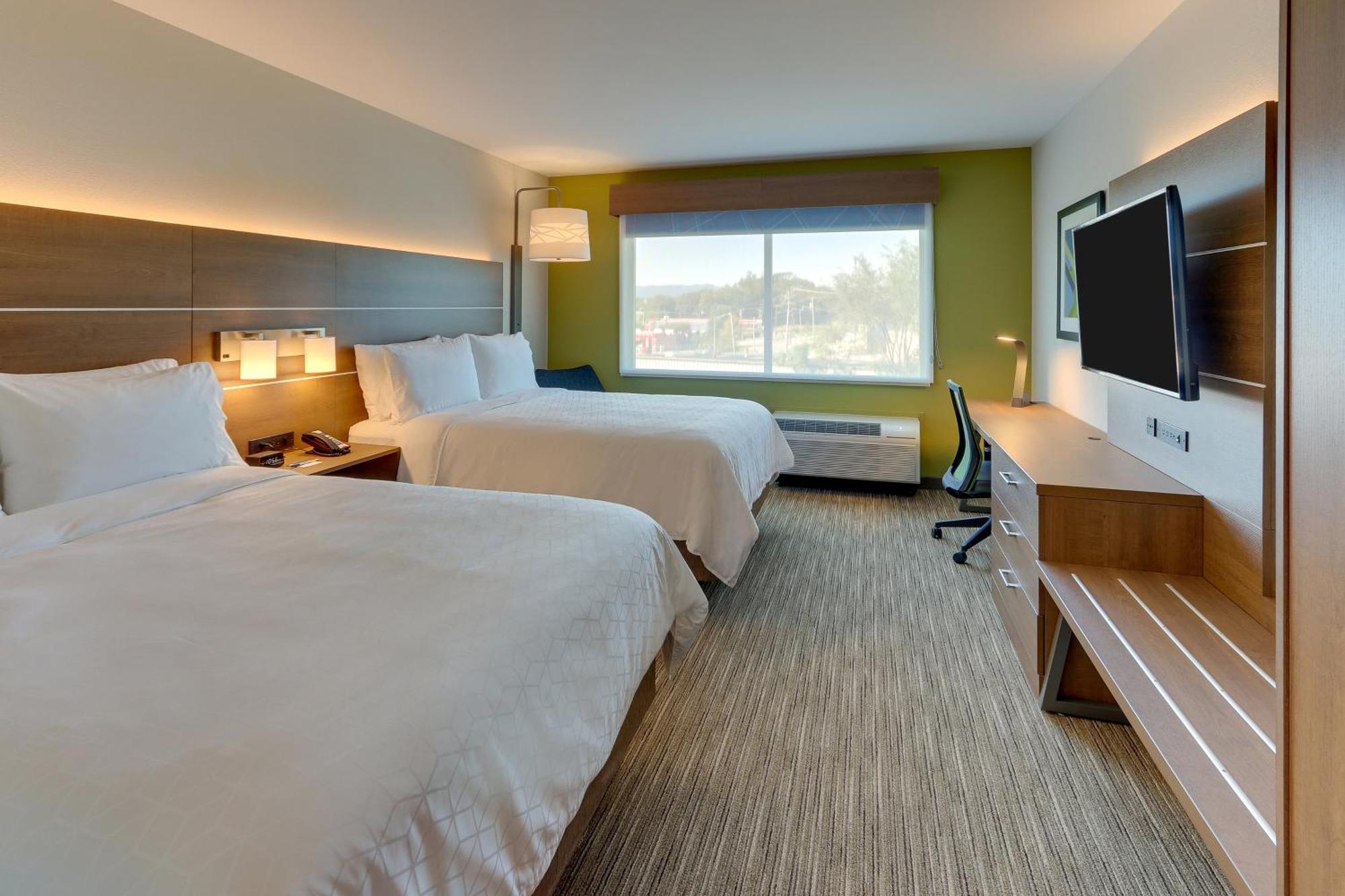 Holiday Inn Express & Suites - Roanoke - Civic Center Exteriör bild
